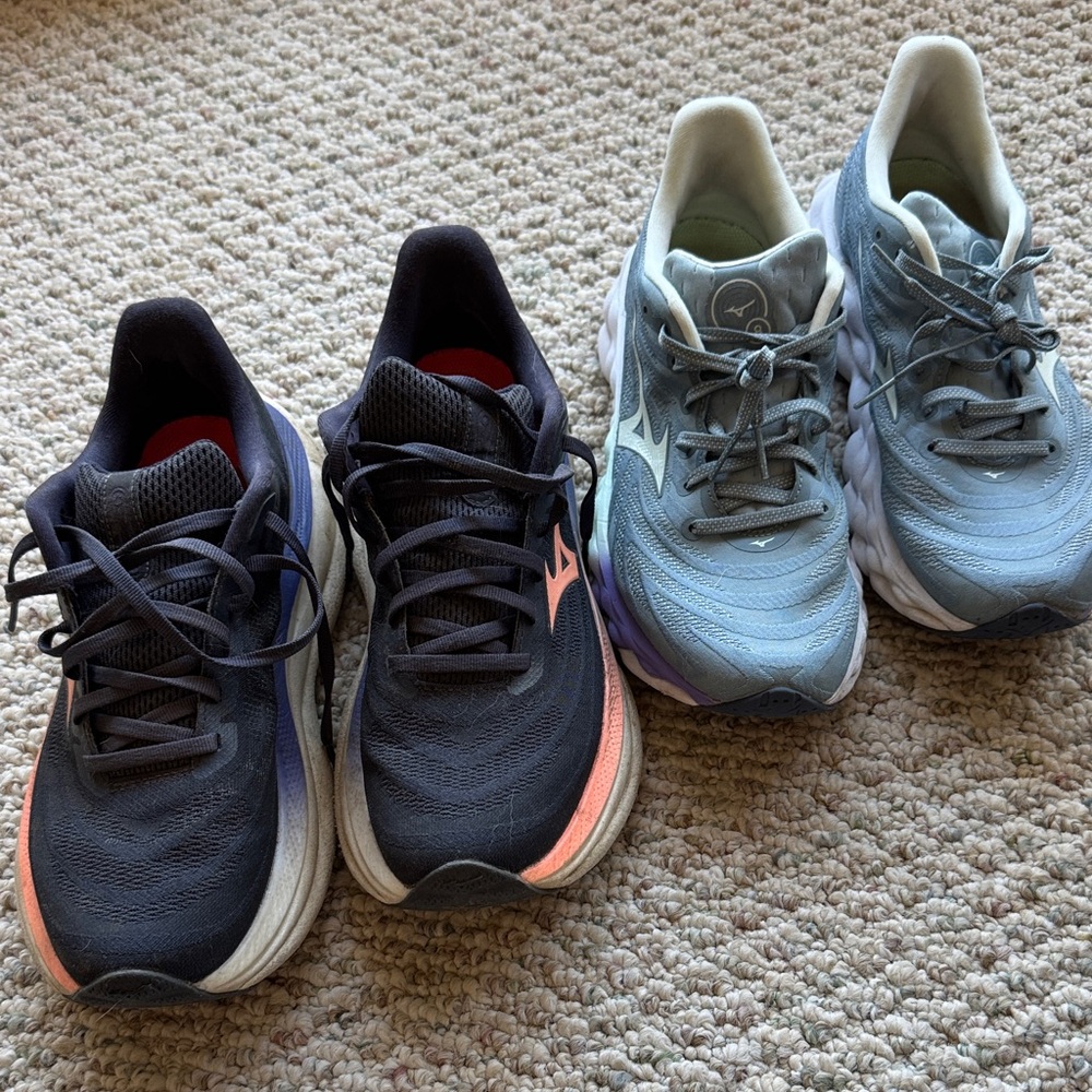 Mizuno Wave Sky 9